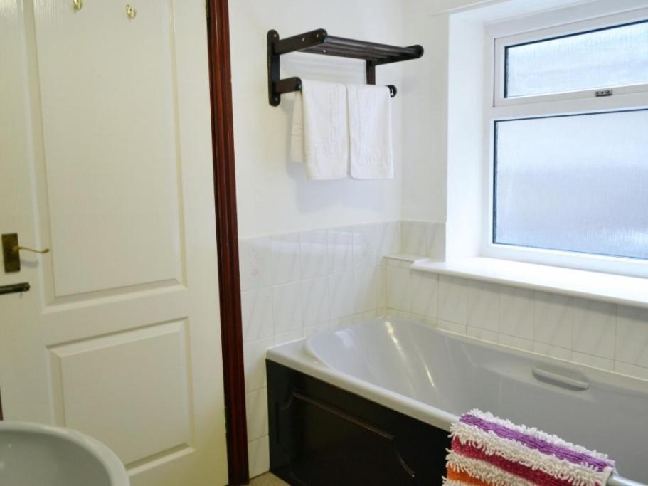 Cardigan And Celtic Bay Guest House Aberystwyth Room photo