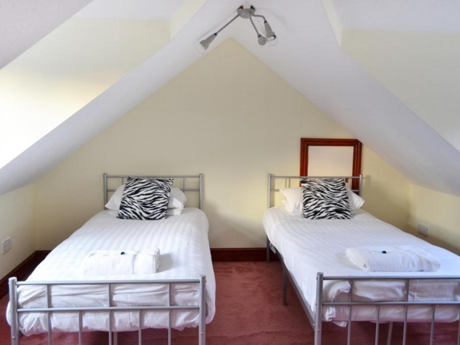 Cardigan And Celtic Bay Guest House Aberystwyth Room photo