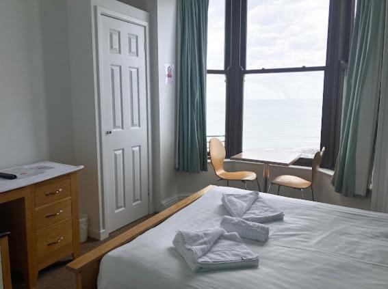 Cardigan And Celtic Bay Guest House Aberystwyth Exterior photo