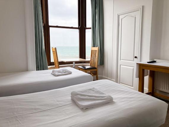Cardigan And Celtic Bay Guest House Aberystwyth Exterior photo